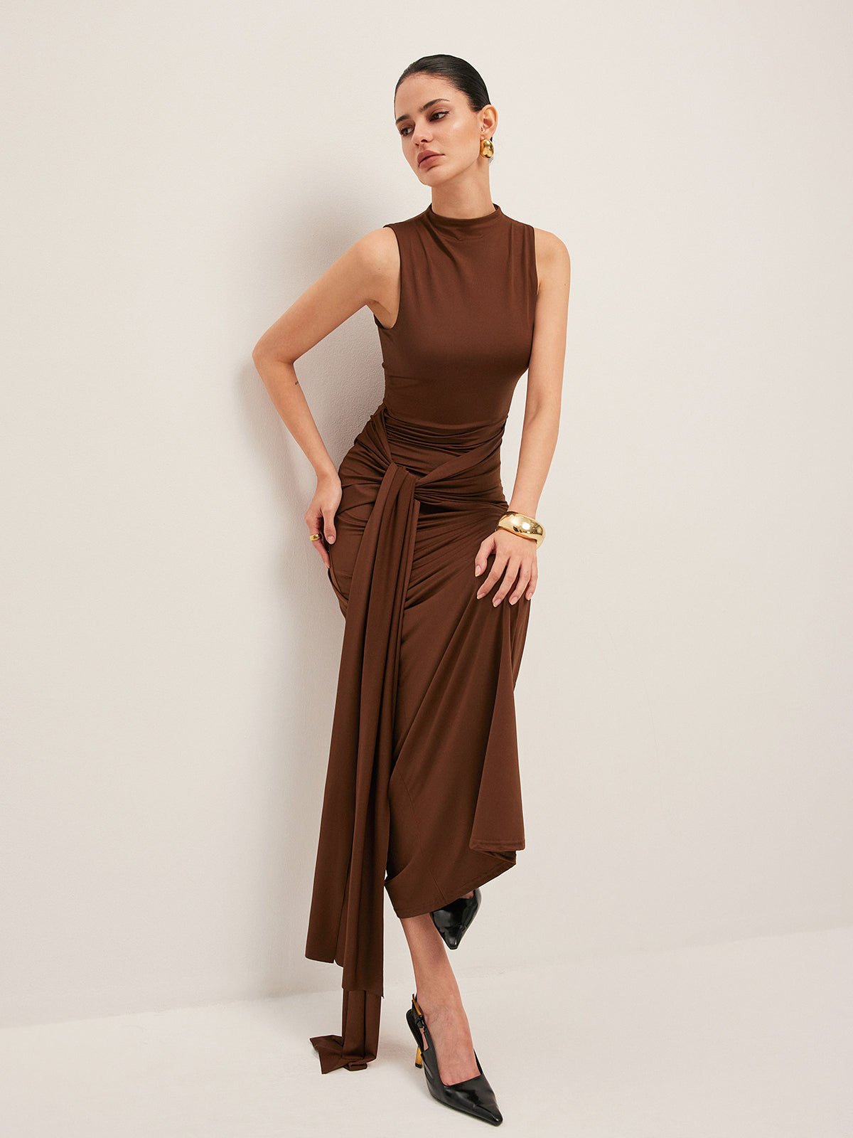 Hazel Doe Haven Brown Twisted Knot Crew Neck Sleeveless Jersey Maxi Dress 05